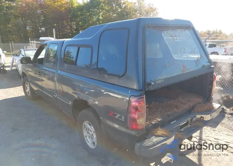 2003 Chevrolet Silverado 1500 Ls z USA, uszkodzony, nr VIN 2GCEK19V731322678